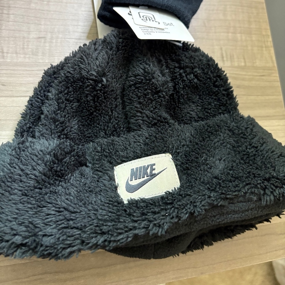 Nike Cozy Peak Beanie and Glove Set - Small Adult/Tween Sized